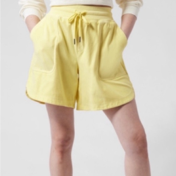 Athleta Pants - Athleta Farallon MIDI Short NWT